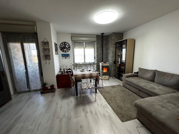 appartamento in vendita a Momo