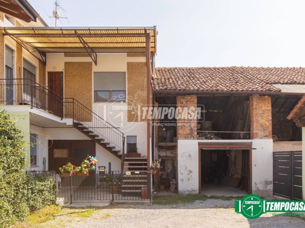 appartamento in vendita a Momo