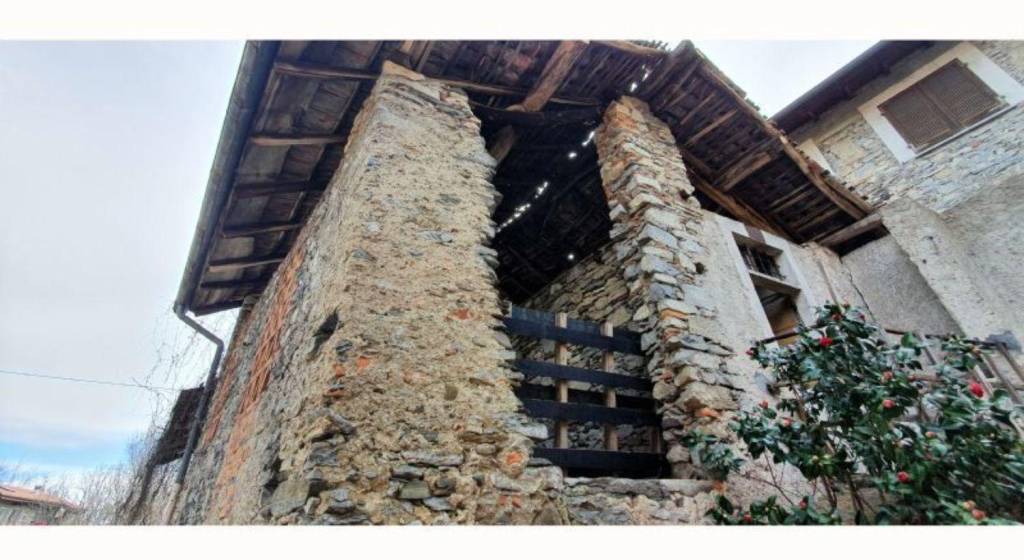 appartamento in vendita a Nebbiuno