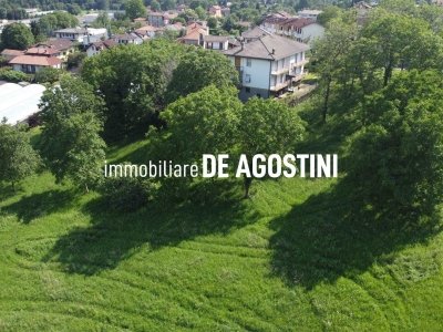 terreno edificabile in vendita a Nebbiuno