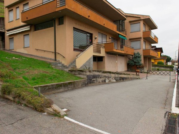 appartamento in vendita a Nebbiuno