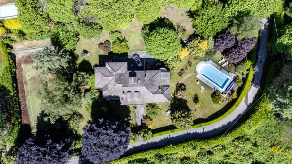 casa indipendente in vendita a Nebbiuno