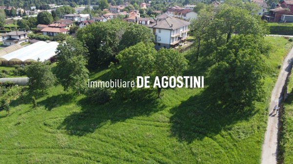 terreno edificabile in vendita a Nebbiuno