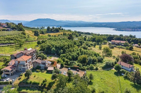 appartamento in vendita a Nebbiuno