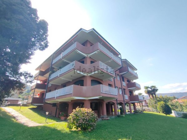 appartamento in vendita a Nebbiuno