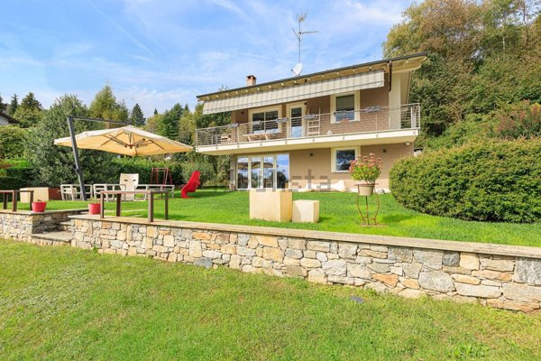 pentavano in vendita a Nebbiuno