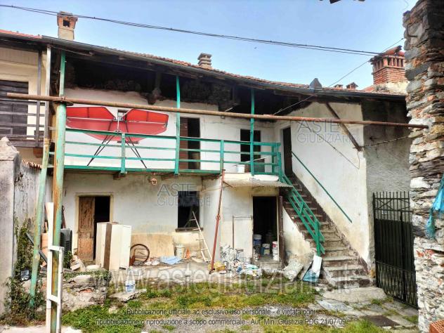 terreno edificabile in vendita a Nebbiuno