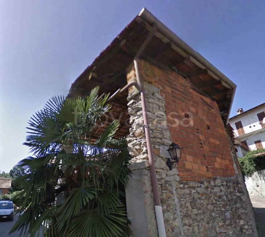 ufficio in vendita a Nebbiuno