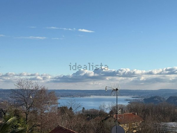 appartamento in vendita a Nebbiuno