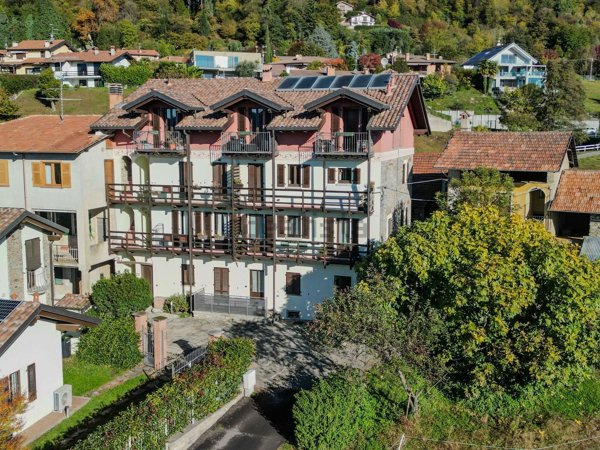 appartamento in vendita a Nebbiuno