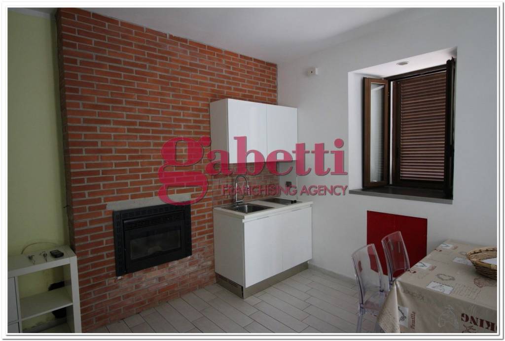 appartamento in vendita a Nebbiuno