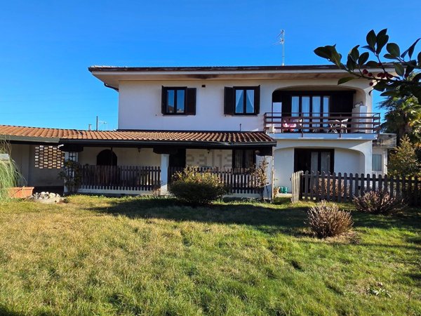 appartamento in vendita a Nebbiuno