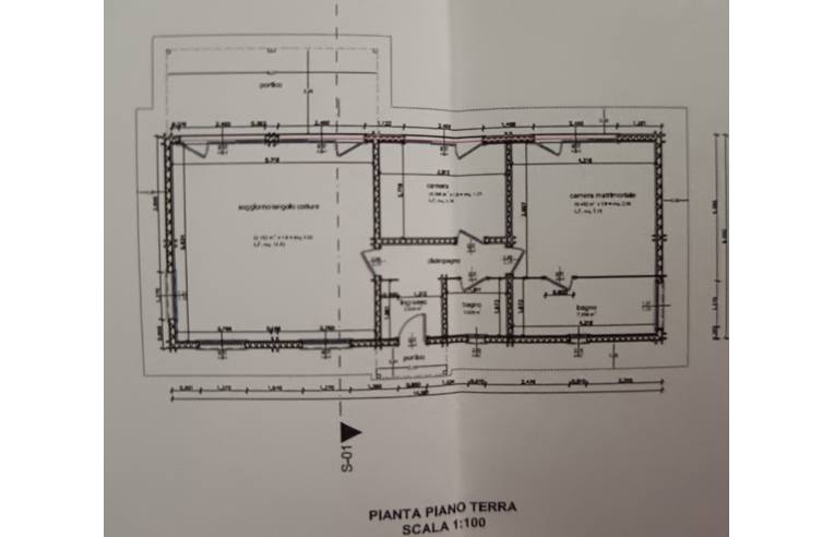 casa indipendente in vendita a Nebbiuno