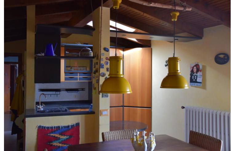 appartamento in vendita a Nebbiuno in zona Tapigliano