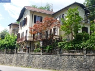 casa indipendente in vendita a Nebbiuno