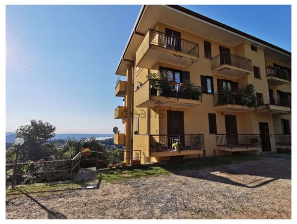 appartamento in vendita a Nebbiuno