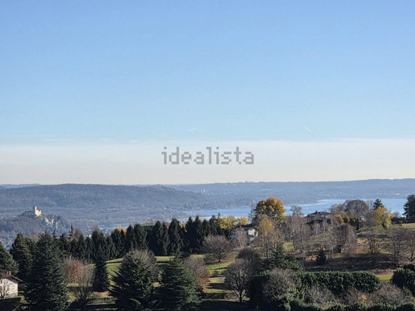 appartamento in vendita a Nebbiuno