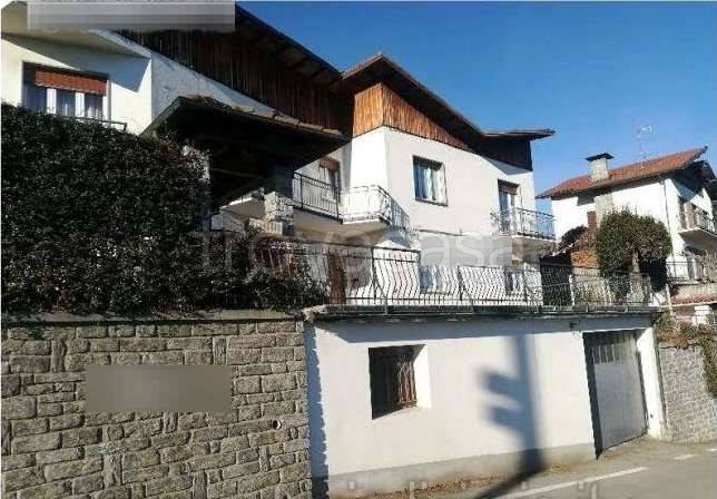appartamento in vendita a Nebbiuno in zona Fosseno