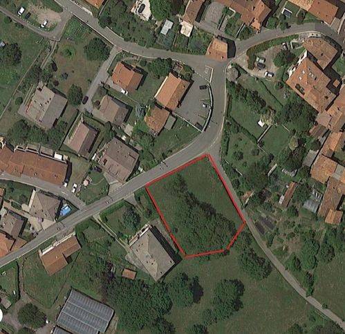 terreno edificabile in vendita a Nebbiuno in zona Tapigliano