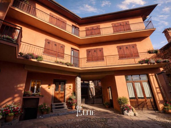 appartamento in vendita a Nebbiuno in zona Fosseno