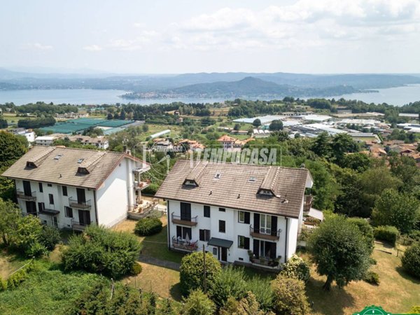 appartamento in vendita a Nebbiuno in zona Tapigliano