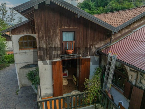 appartamento in vendita a Nebbiuno