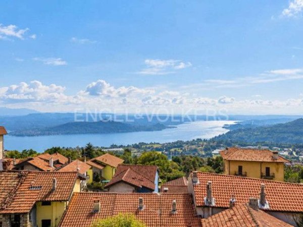 appartamento in vendita a Nebbiuno in zona Fosseno