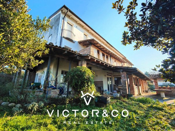 casa indipendente in vendita a Nibbiola