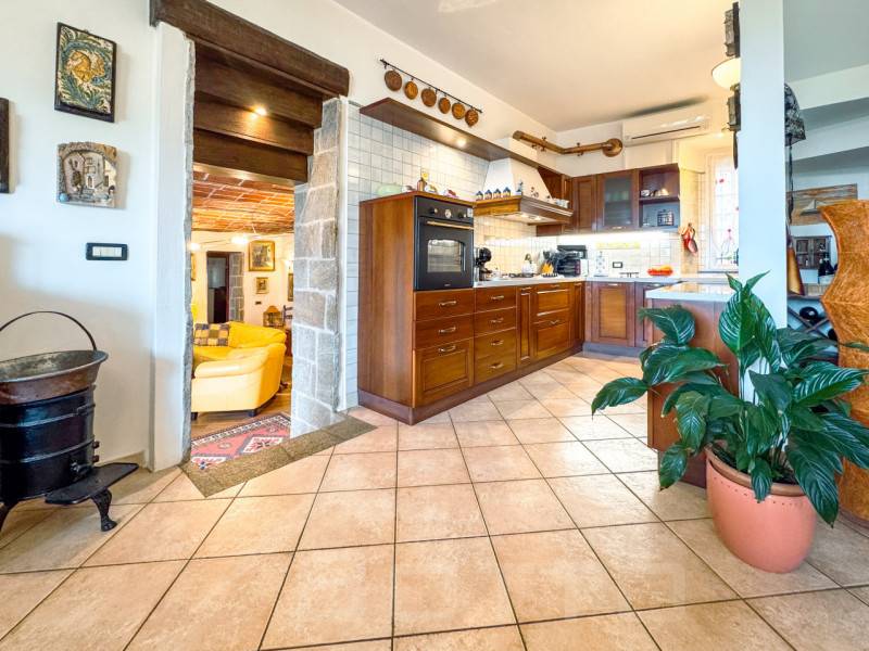 casa indipendente in vendita a Nibbiola