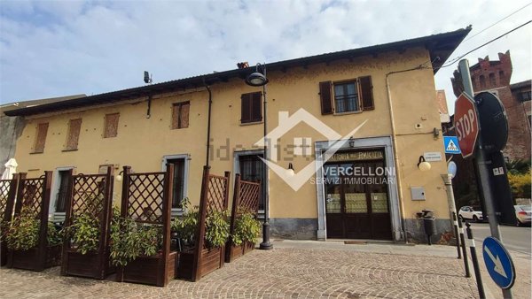 locale commerciale in vendita a Nibbiola