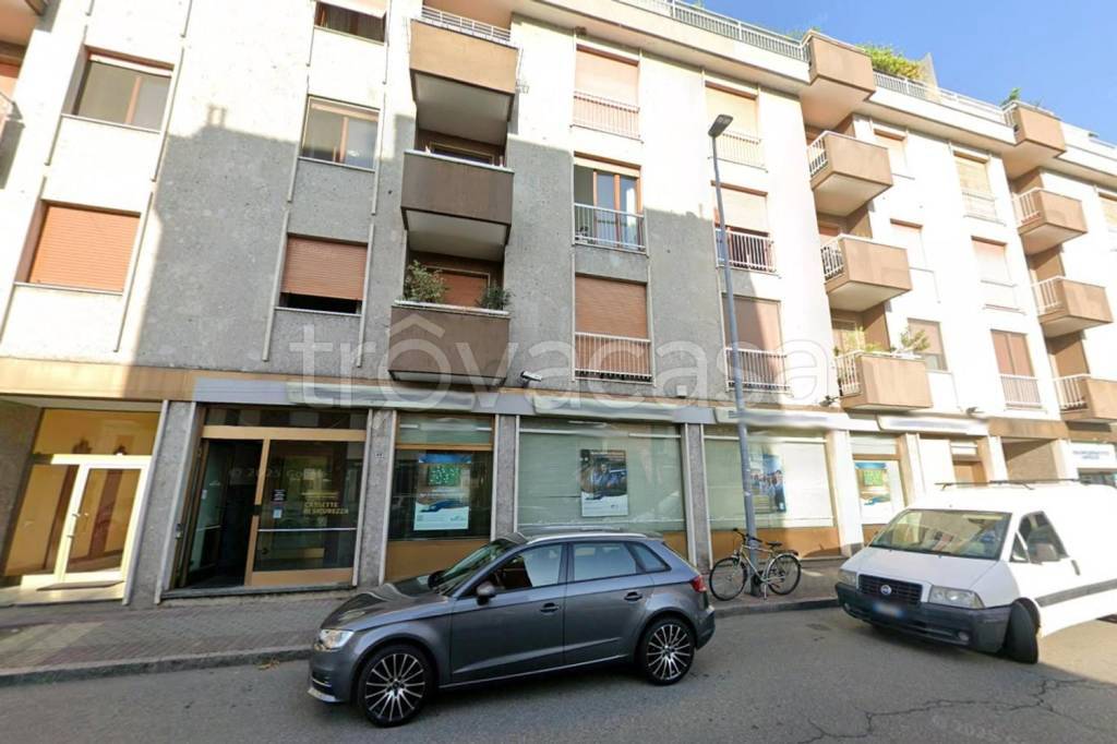 negozio in vendita a Novara in zona zona Sant'Andrea - San Rocco