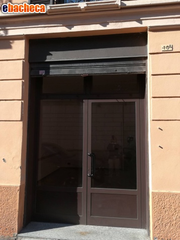 ufficio in vendita a Novara in zona Centro Città