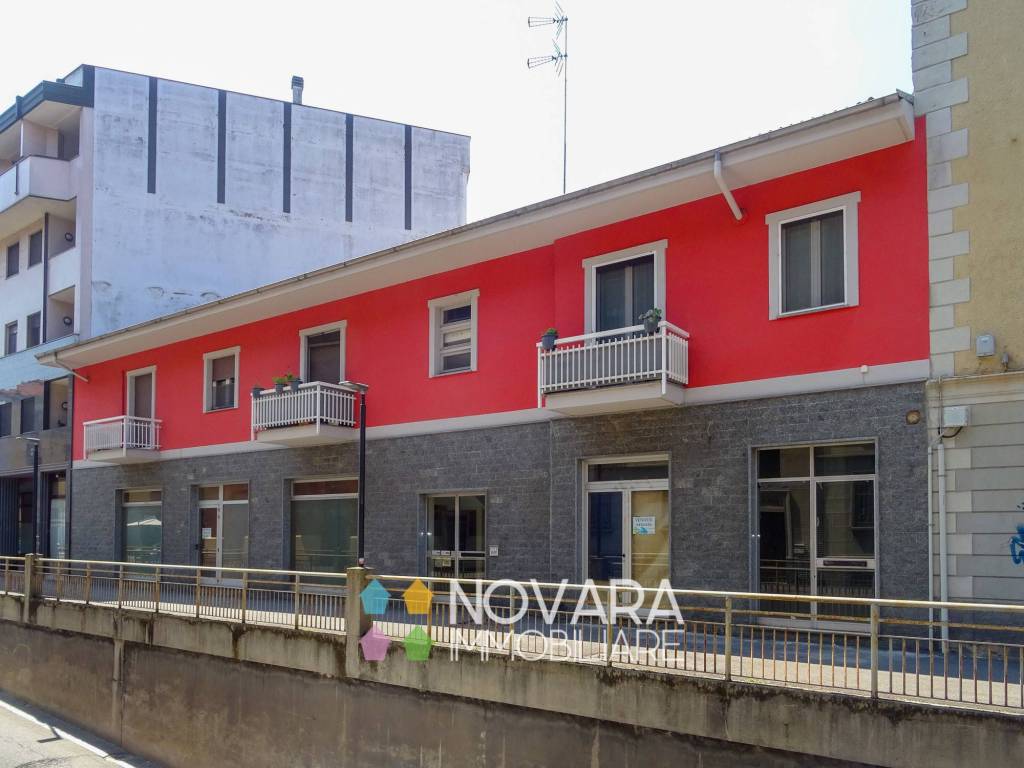 ufficio in vendita a Novara in zona Centro Città