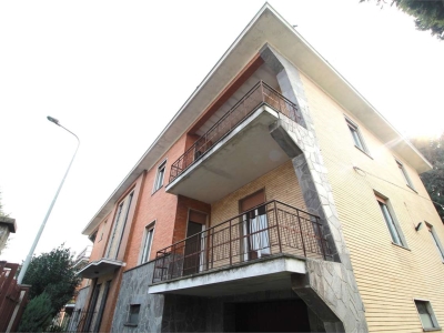 casa indipendente in vendita a Novara in zona zona Sant'Andrea - San Rocco