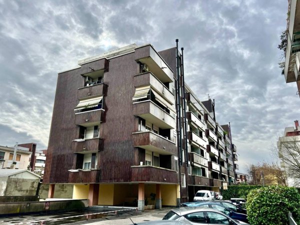 appartamento in vendita a Novara in zona zona Cittadella - Villaggio Dalmazia