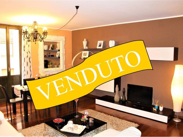 appartamento in vendita a Novara in zona Centro Città