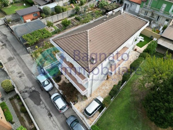 casa indipendente in vendita a Novara in zona zona Agogna - San Paolo