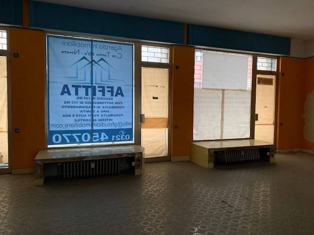negozio in vendita a Novara in zona zona Sacro Cuore