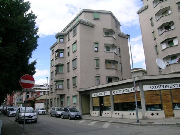 appartamento in vendita a Novara in zona Centro Città