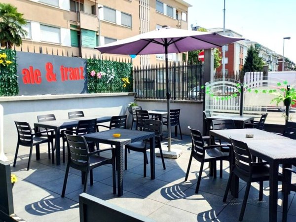 negozio in vendita a Novara in zona zona Sacro Cuore