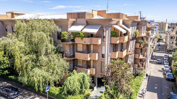 appartamento in vendita a Novara in zona Centro Città