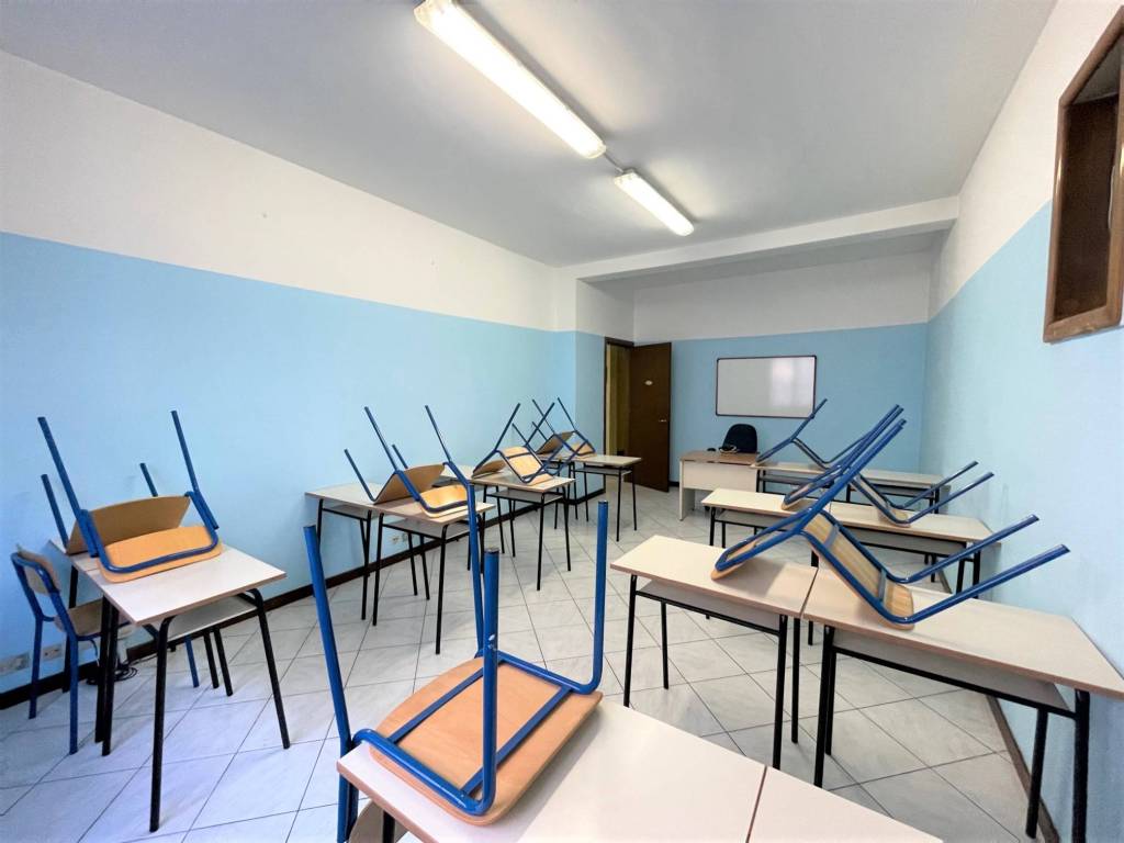 ufficio in vendita a Novara in zona Centro Città