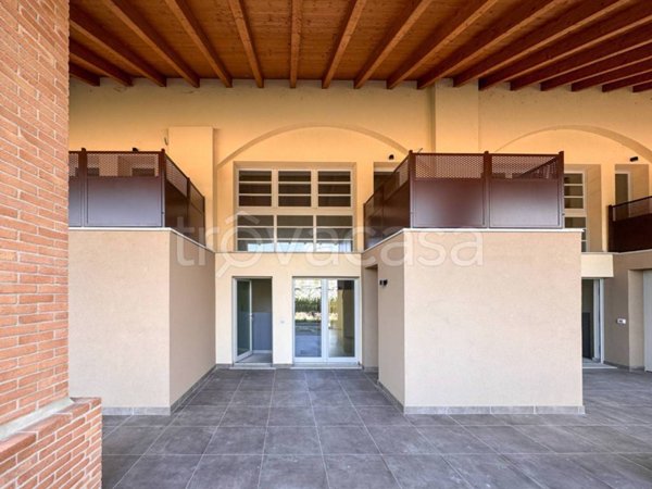 casa indipendente in vendita a Novara in zona Zona Santa Rita