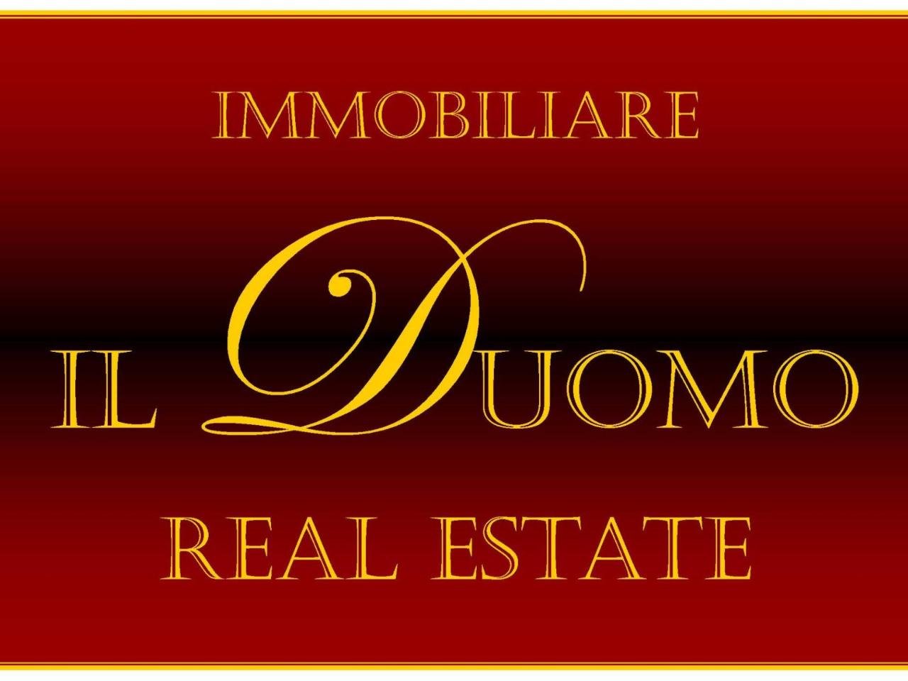appartamento in vendita a Novara in zona Centro Città
