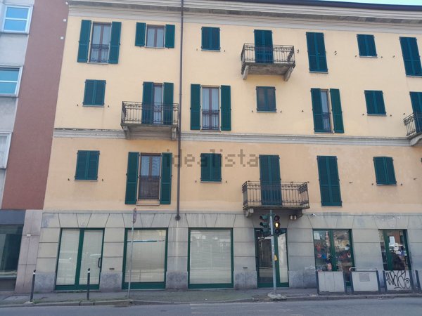 negozio in vendita a Novara