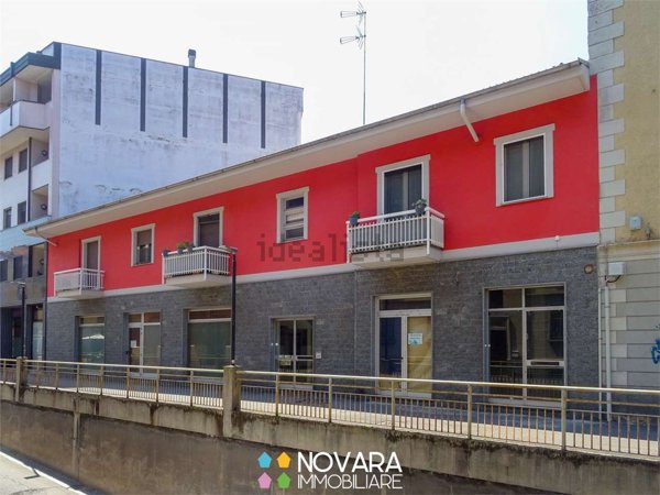 ufficio in vendita a Novara in zona Centro Città