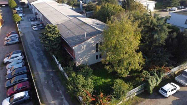 casa indipendente in vendita a Novara in zona Agognate