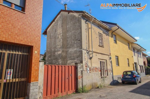 casa indipendente in vendita a Novara in zona zona Sant'Agabio