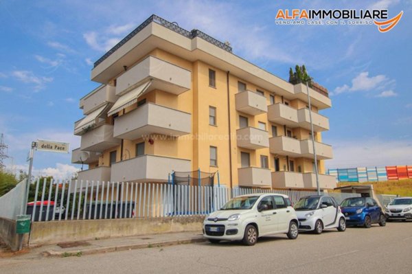 appartamento in vendita a Novara in zona Veveri