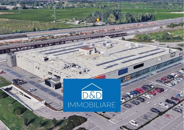 appartamento in vendita a Novara in zona Veveri